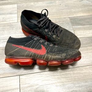 Nike Pro Max Men’s Sneakers